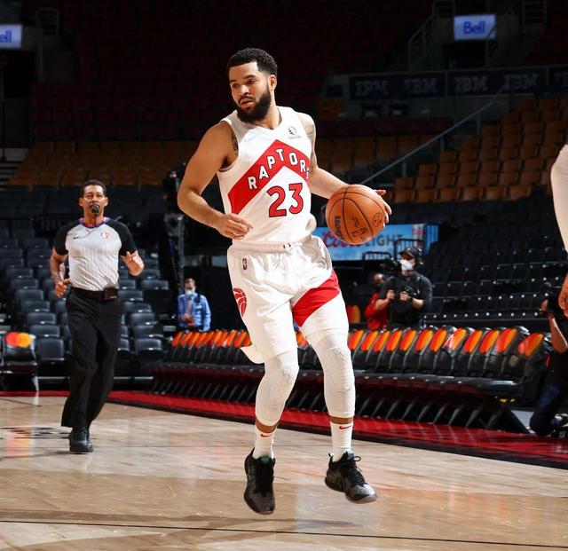 火箭队外线火力不足，助攻球风再遭质疑的简单介绍