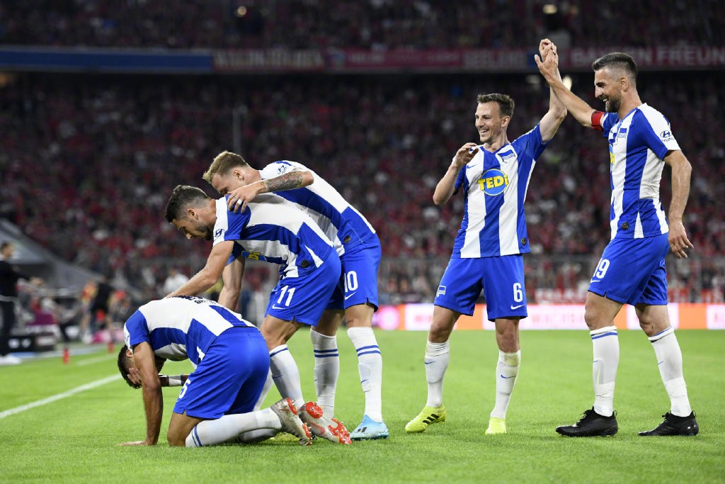 柏林赫塔爆冷击败法兰克福,取得胜利 柏林赫塔爆冷击败法兰克福,取得胜利