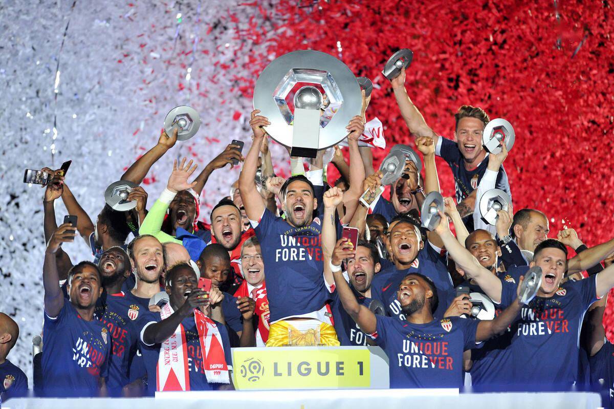 罗马主场逆转取胜,重返欧冠争夺赛季 罗马主场逆转取胜,重返欧冠争夺赛季