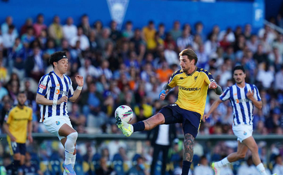 九游体育中国官网-里尔连续两场比赛不胜，状态低迷