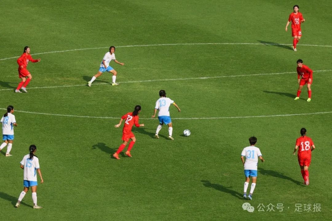 九游体育中国官网-关于足球赛场激情燃烧，球员实力比拼备战的信息