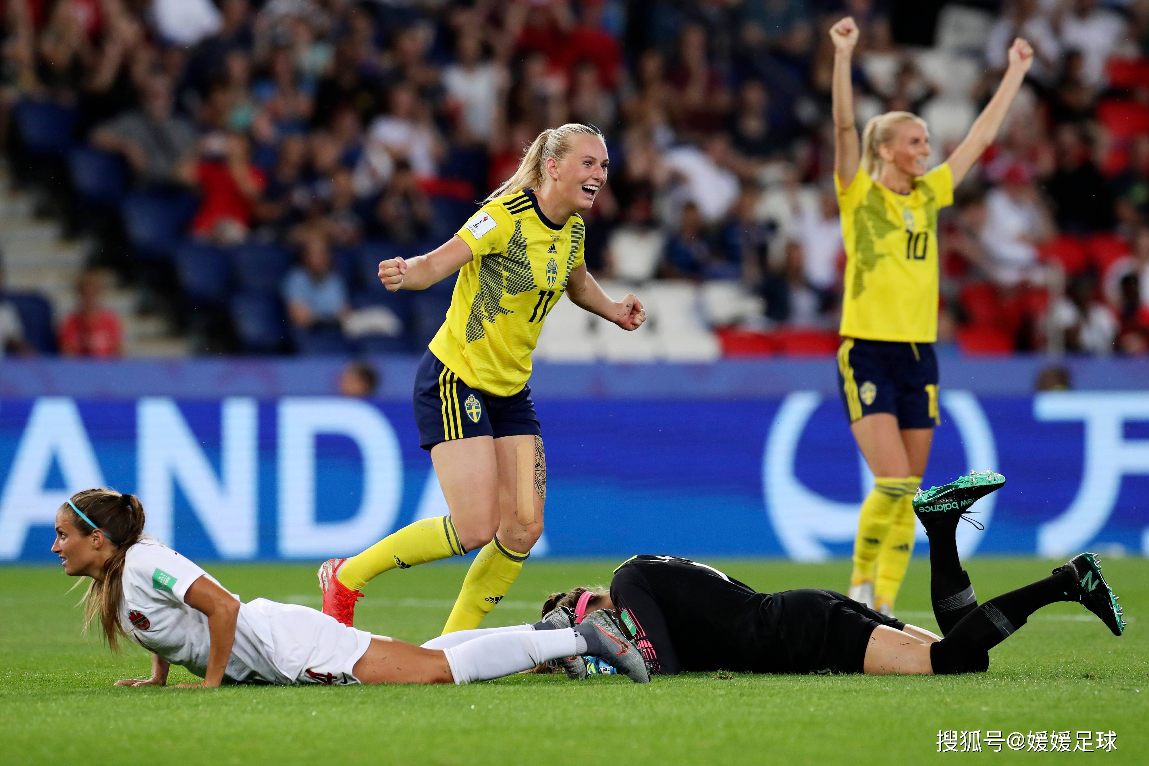 九游体育中国官网-巴西女足对阵意大利，激战一触即发的简单介绍