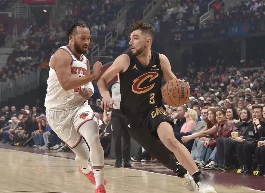 尼克斯遭遇三连败，吉尔克里斯特独撑大梁