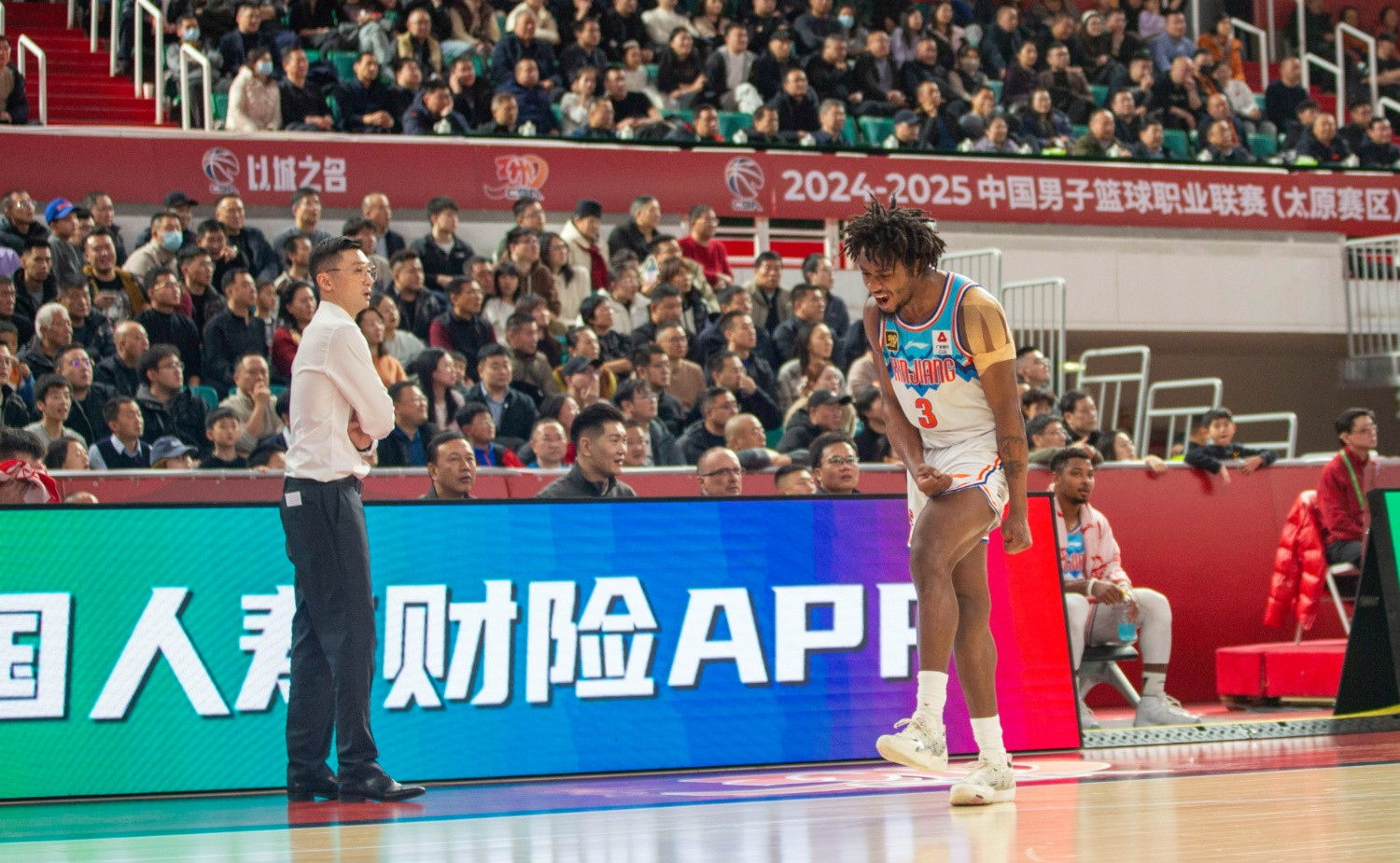 关于志在胜利！球队拼尽全力晋级下一轮的信息