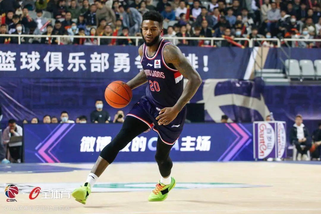 九游体育网页版-关键时刻的进攻反击为球队赢得胜利