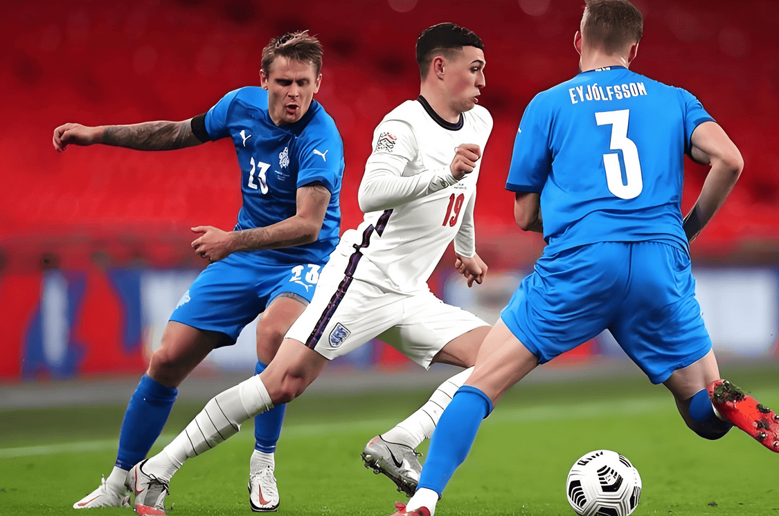 芬兰队对阵乌克兰队，一场胜负未定的比赛