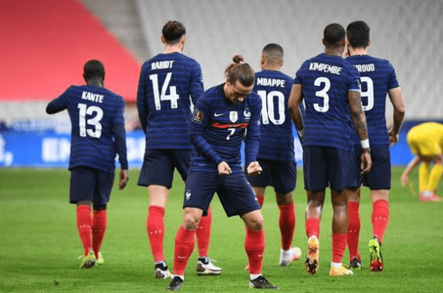 包含法国全取三分,反超乌克兰扩大领先的词条 包含法国全取三分,反超乌克兰扩大领先的词条