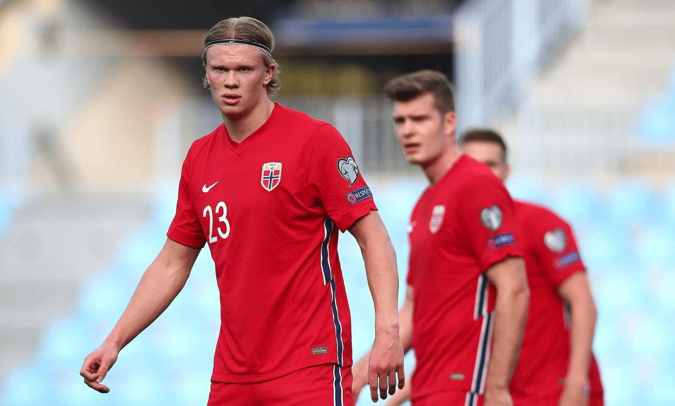 包含斯洛文尼亚队成功晋级，表现惊艳的词条