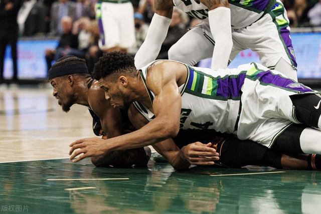 雄鹿大胜黄蜂，稳坐东部第一的简单介绍